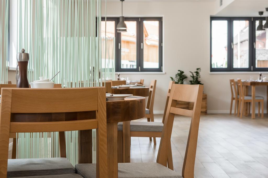 Hotel Naturum Milicz Ngoại thất bức ảnh